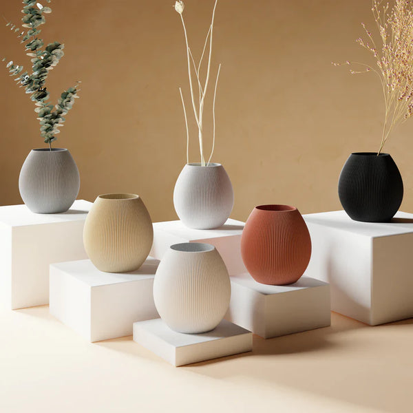 6 Vasen Rund von dennismaass in verschiedenen Farben